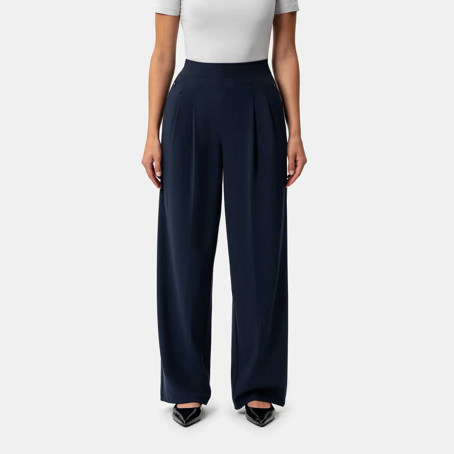FLEXÉ Pleated Wide Leg