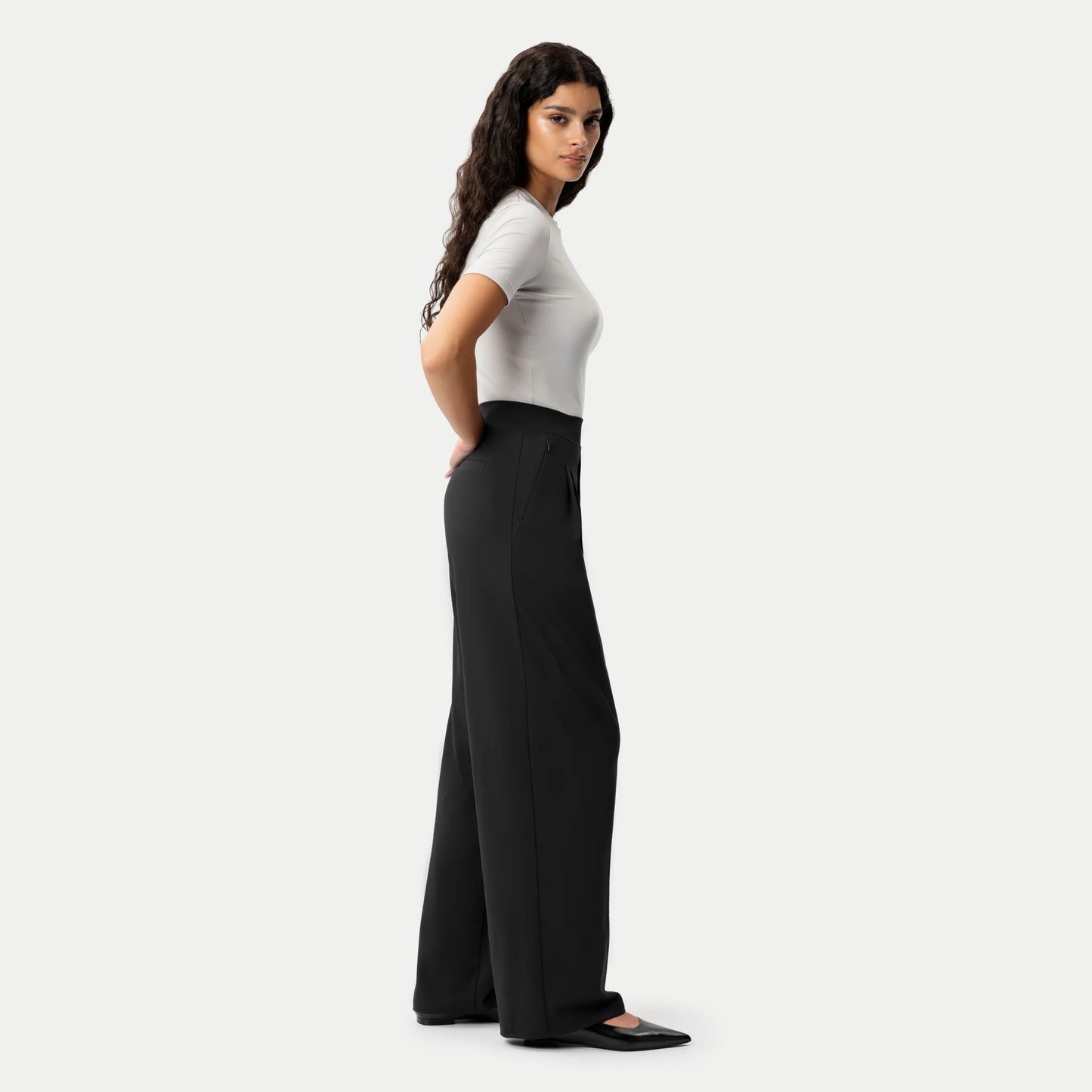 FLEXÉ Pleated Wide Leg