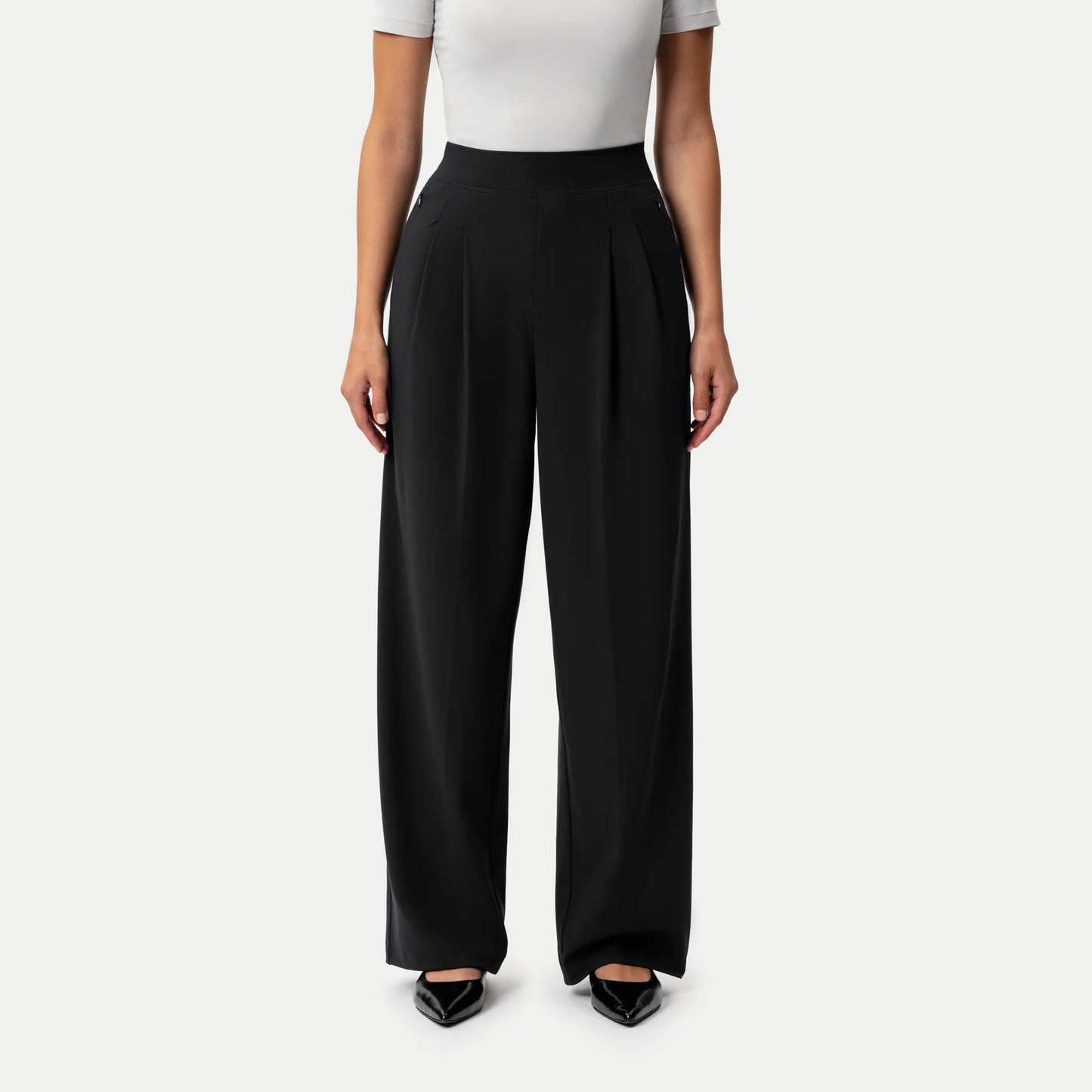 FLEXÉ Pleated Wide Leg