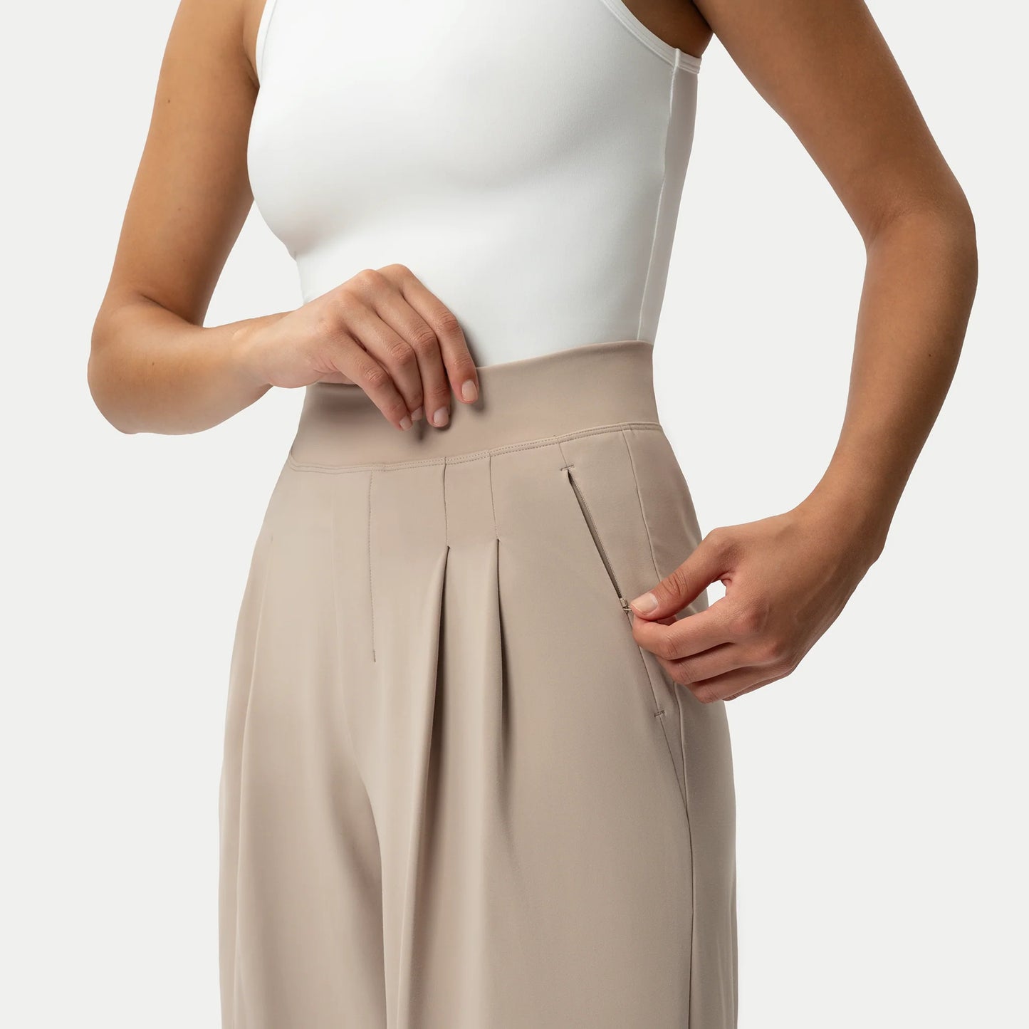FLEXÉ Pleated Wide Leg